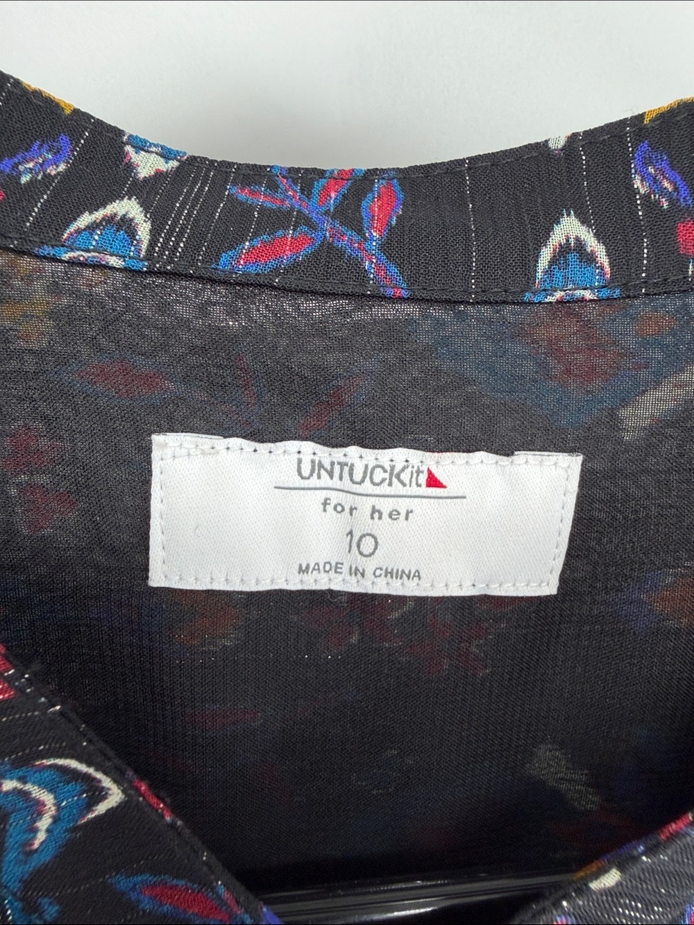 Untuckit Women’s Georgette Bishop Sleeve Button Front LORELEI Blouse NWT Size 10 - Picture 10 of 13